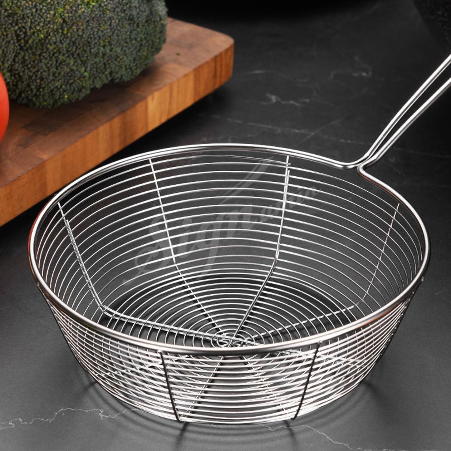 Signamio Diameter 16 cm Basket Shape Stainless Steel Deep Fry Net Spoon Oil Strainer for Kitchen - Frying Spoon for Puri & Poori Strainer Kitchen Utensil for Frying, Cooking & Straining Tool Steel
